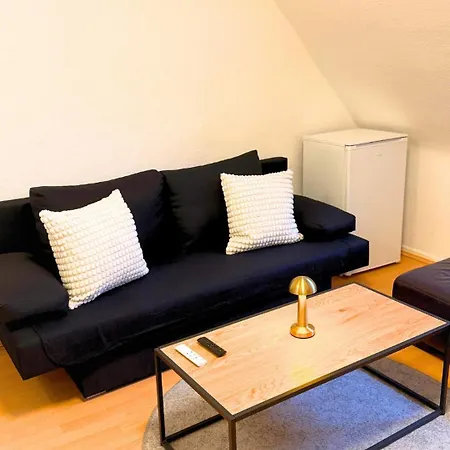 Moderne Mit Arbeitsplatz, Netflix, Nespresso & Privatem Stellplatz Appartement Duisburg
