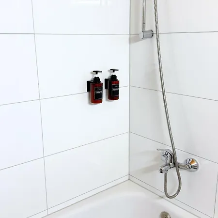 Appartement Moderne Mit Arbeitsplatz, Netflix, Nespresso & Privatem Stellplatz Duisburg