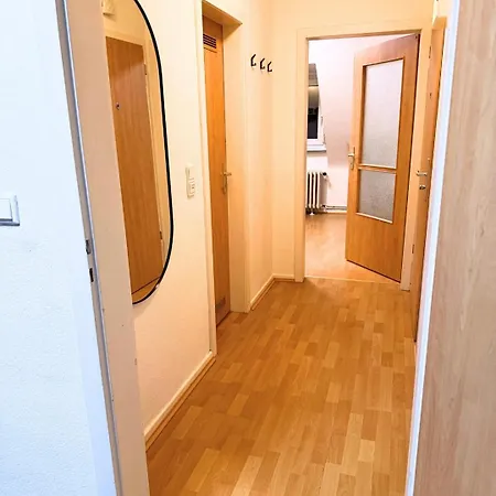 Moderne Mit Arbeitsplatz, Netflix, Nespresso & Privatem Stellplatz Appartement