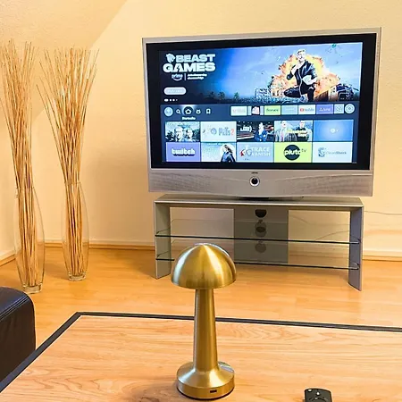 Moderne Mit Arbeitsplatz, Netflix, Nespresso & Privatem Stellplatz Appartement *