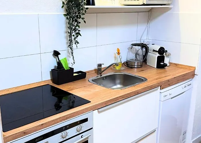 Moderne Mit Arbeitsplatz, Netflix, Nespresso & Privatem Stellplatz شقة دوسبرغ